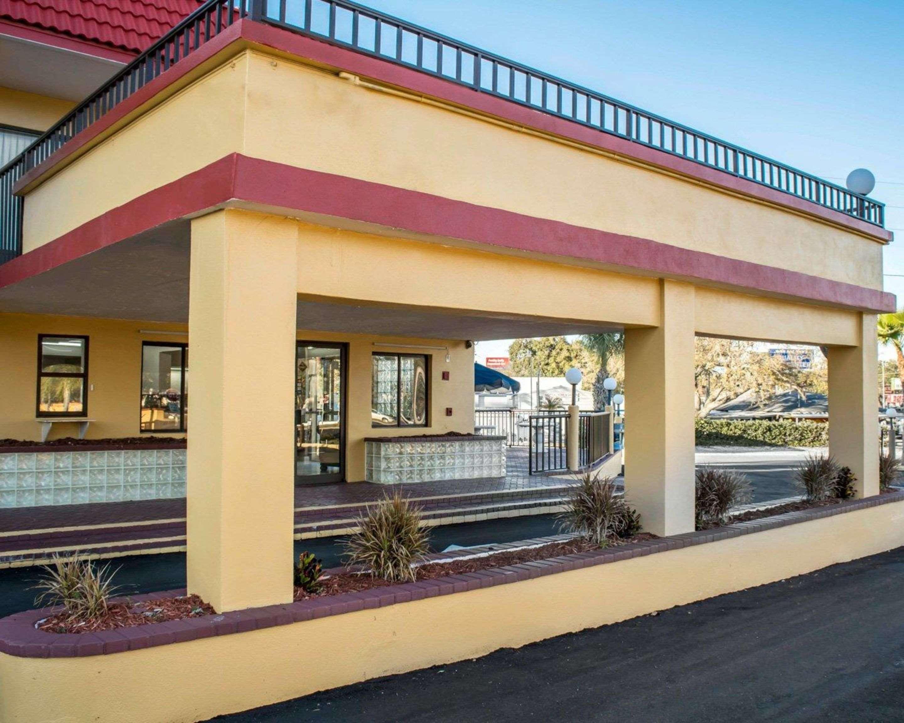 Rodeway Inn Clearwater-Dunedin ภายนอก รูปภาพ