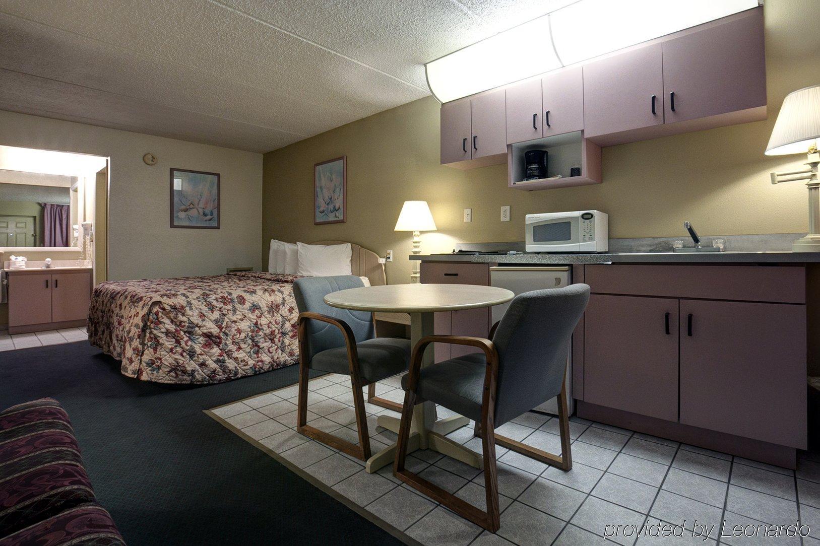 Rodeway Inn Clearwater-Dunedin ห้อง รูปภาพ