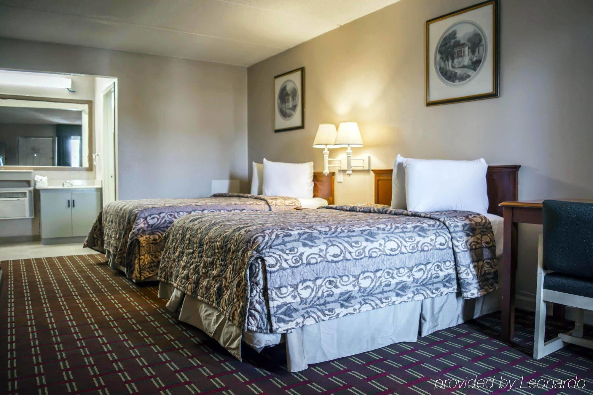 Rodeway Inn Clearwater-Dunedin ภายนอก รูปภาพ