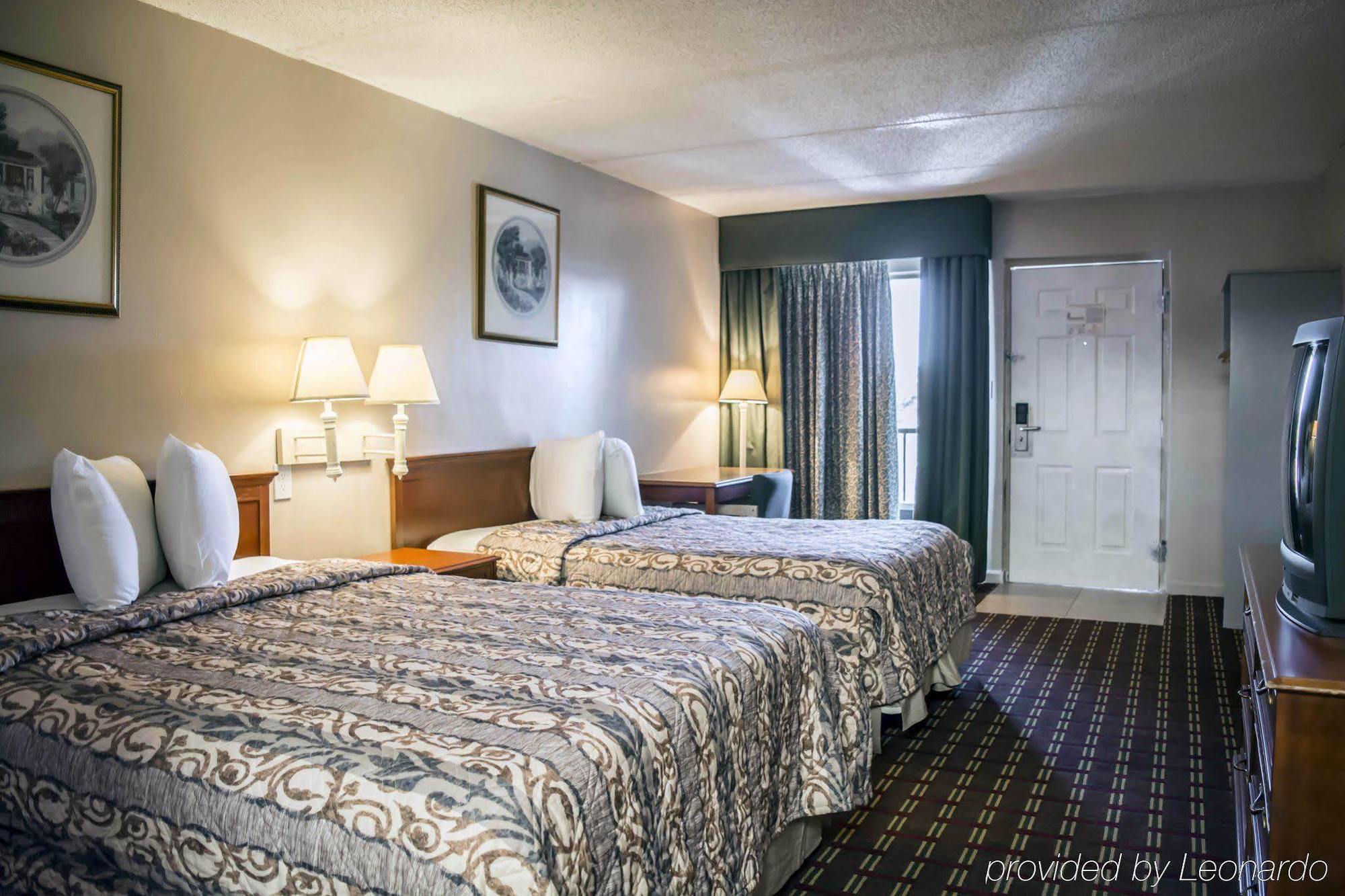 Rodeway Inn Clearwater-Dunedin ภายนอก รูปภาพ