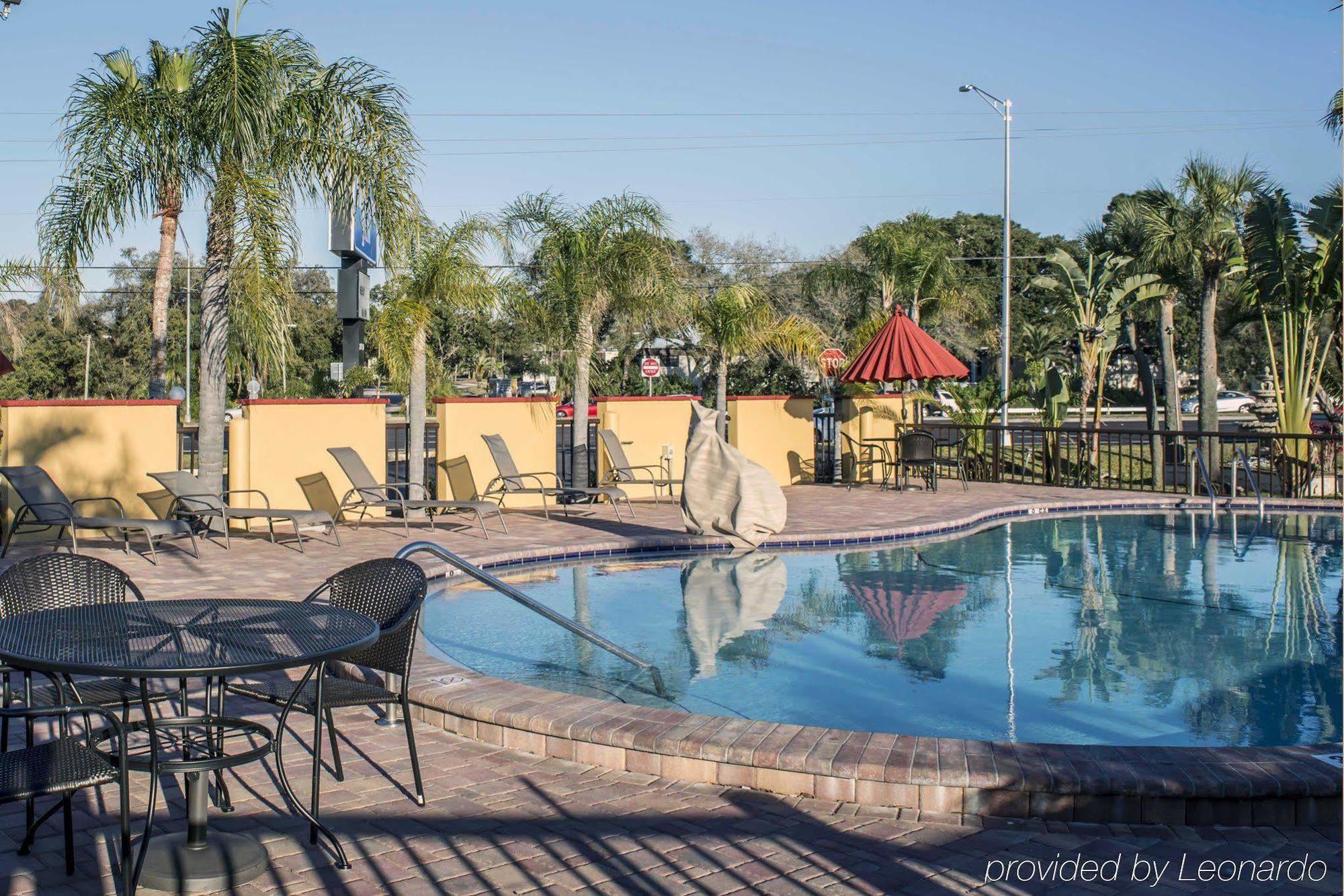 Rodeway Inn Clearwater-Dunedin ภายนอก รูปภาพ
